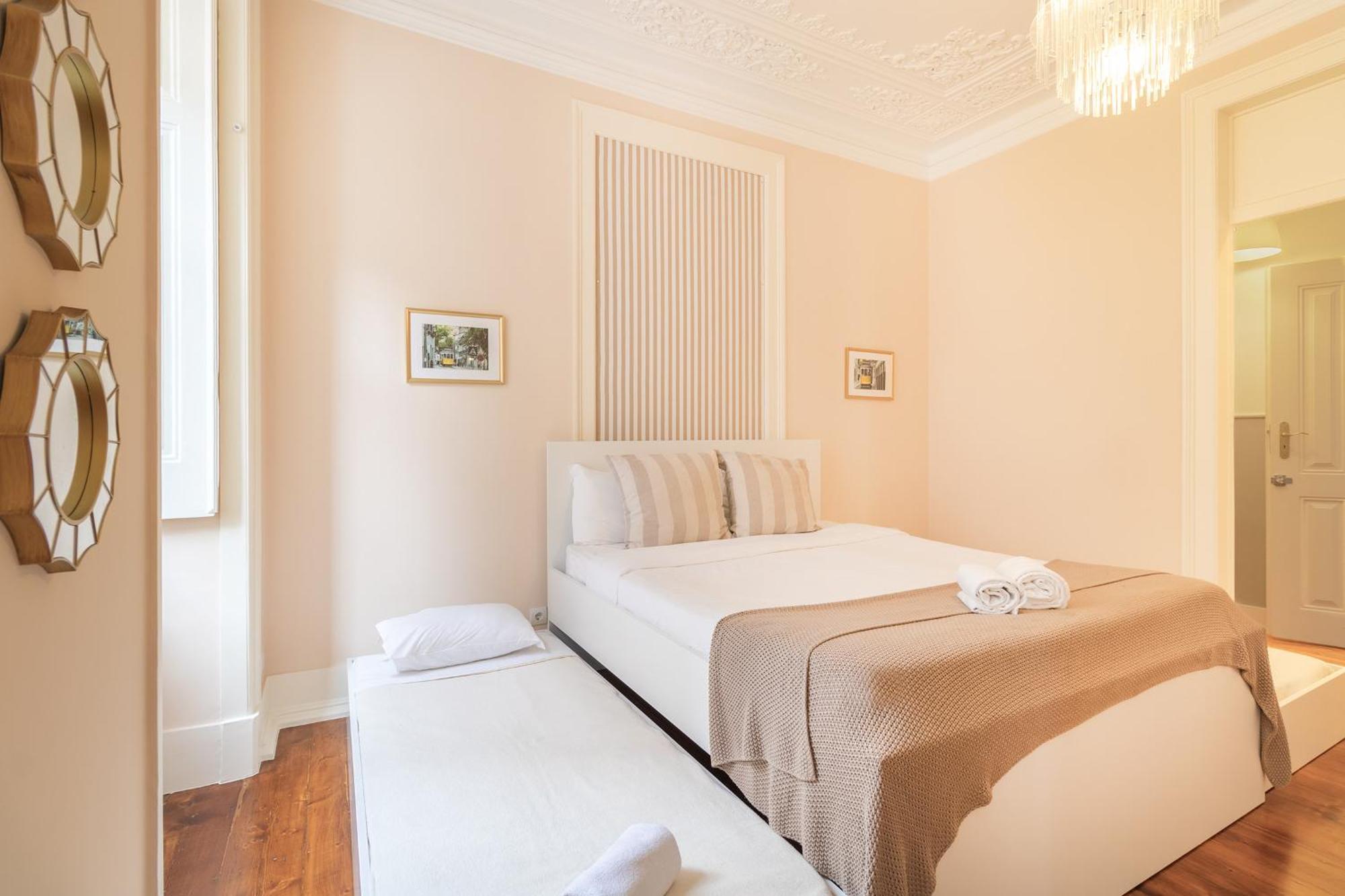 Principe By Central Hill Apartments Lisbon Bagian luar foto